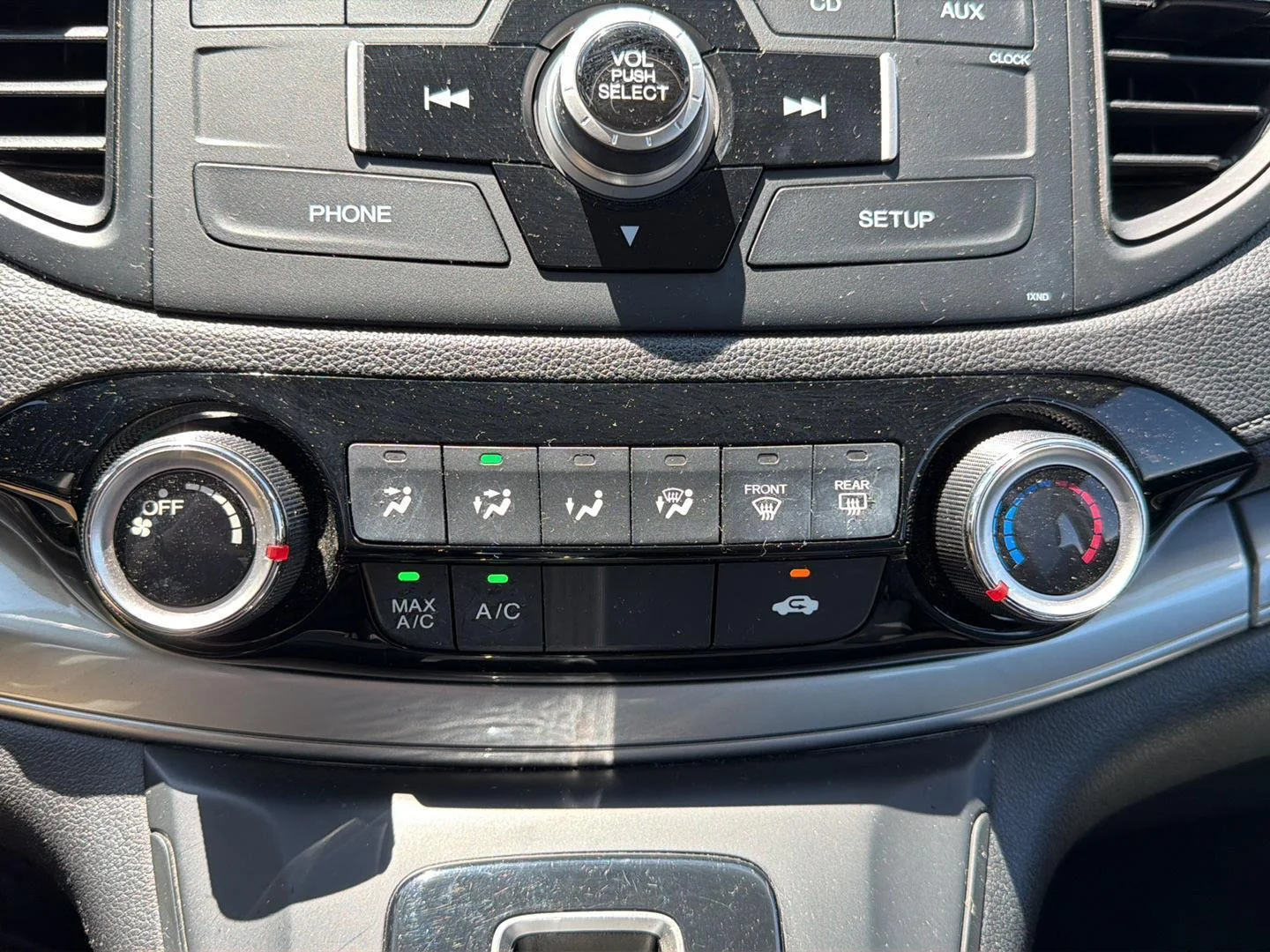 Used 2015  Honda LX image 16