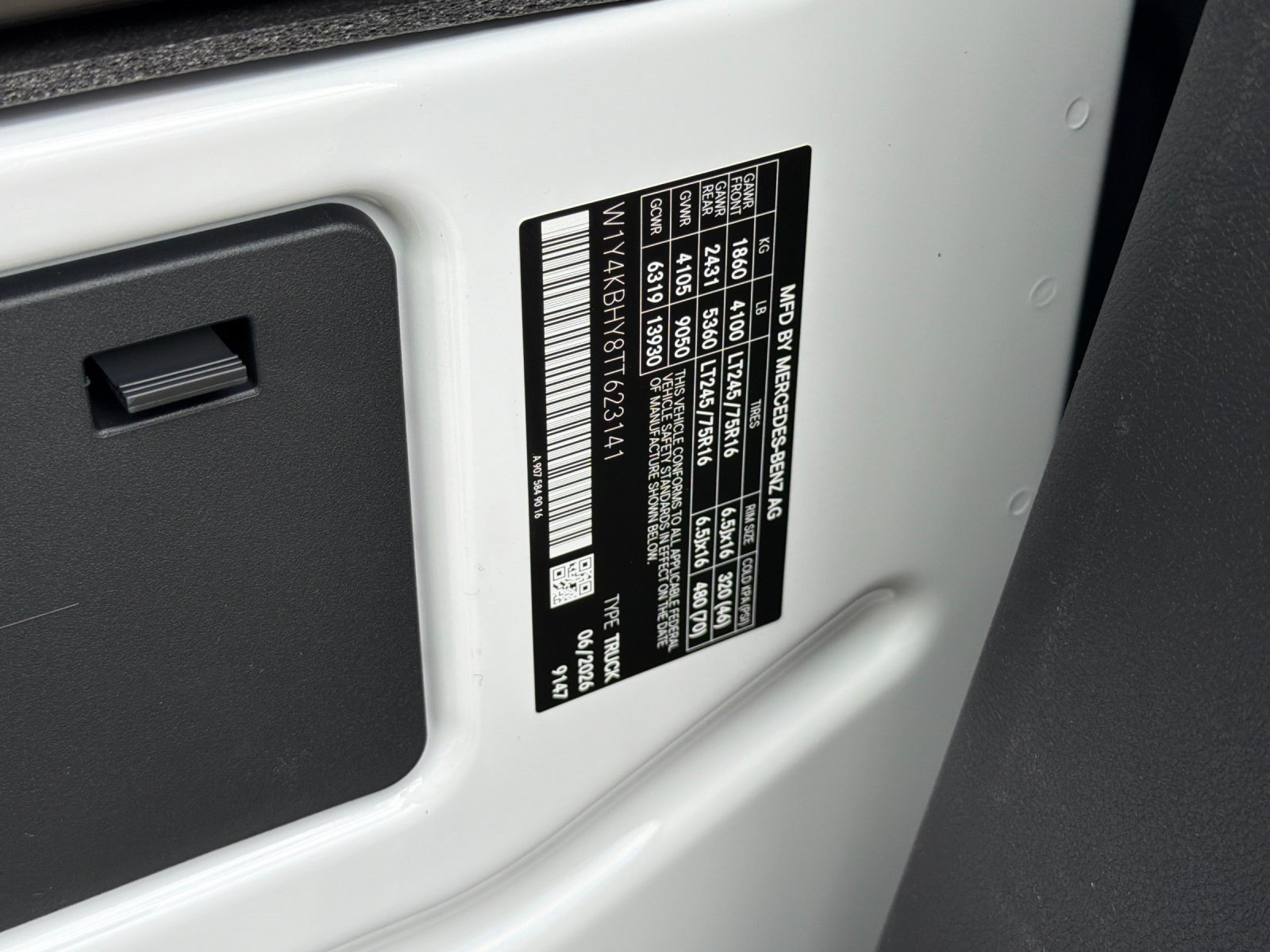 New 2026 Arctic White Mercedes-Benz 2500 High Roof SO Diesel 144 WB Ranger Shelving image 26