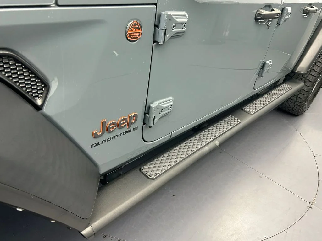 Used 2024 Anvil Clear Coat Jeep Mojave image 20