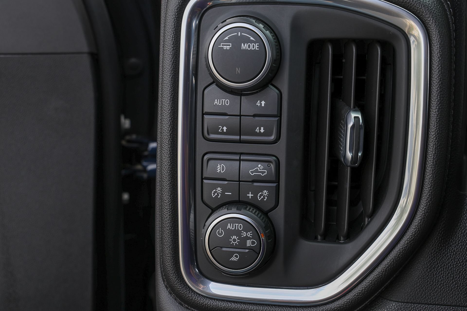 Used 2021 Blue Chevrolet RST image 29
