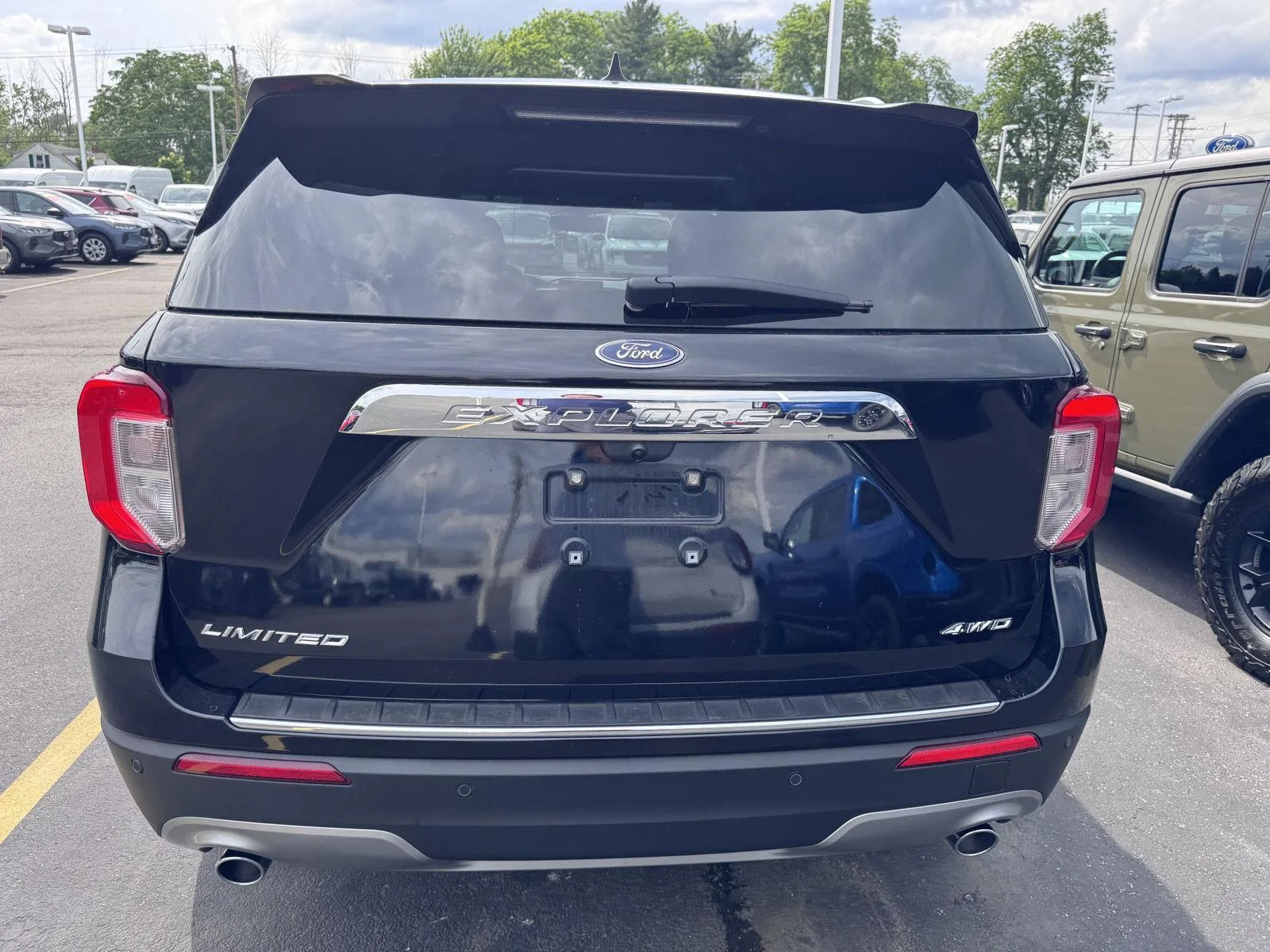 Used 2022 Agate Black Ford Limited image 5
