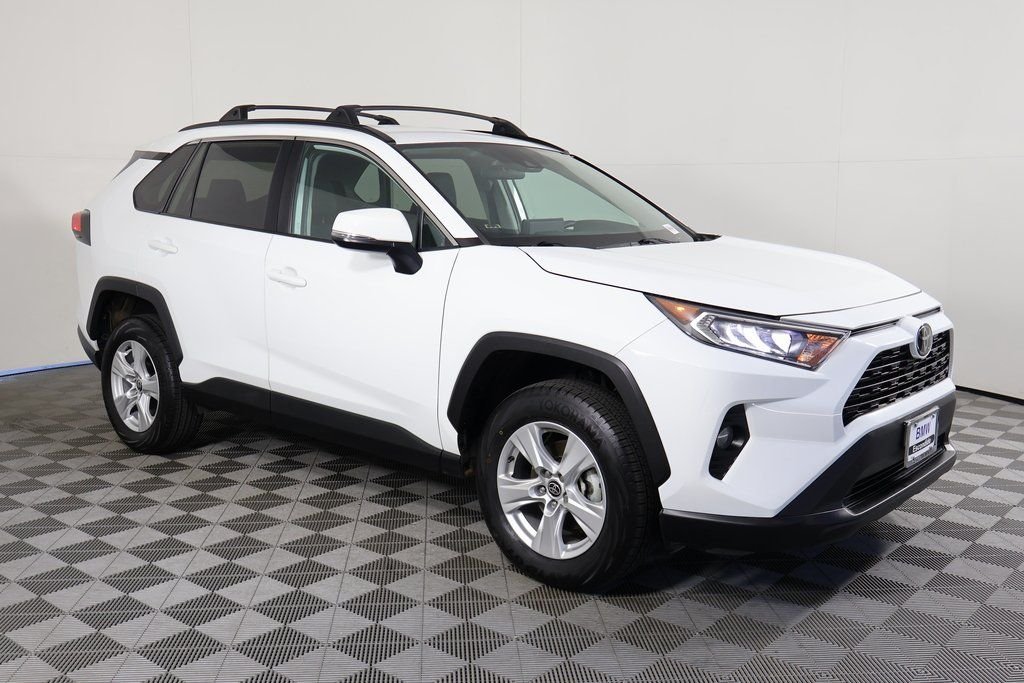 Used 2021 Super White Toyota XLE image 3