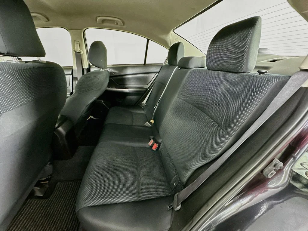 Used 2015 Dark Gray Metallic Subaru 2.0i image 23