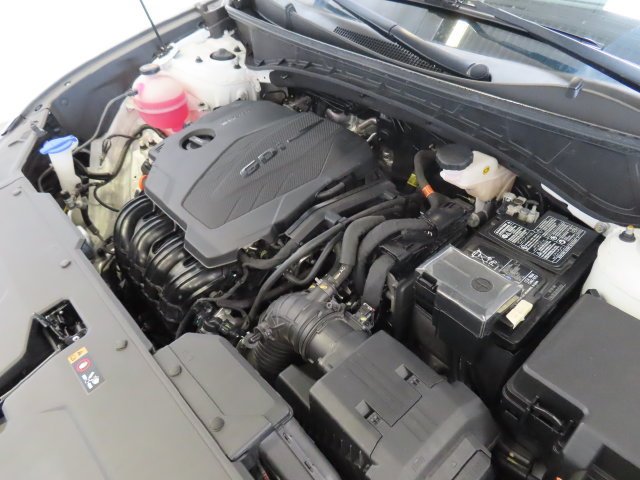 Used 2024 White Pearl Hyundai SEL image 37