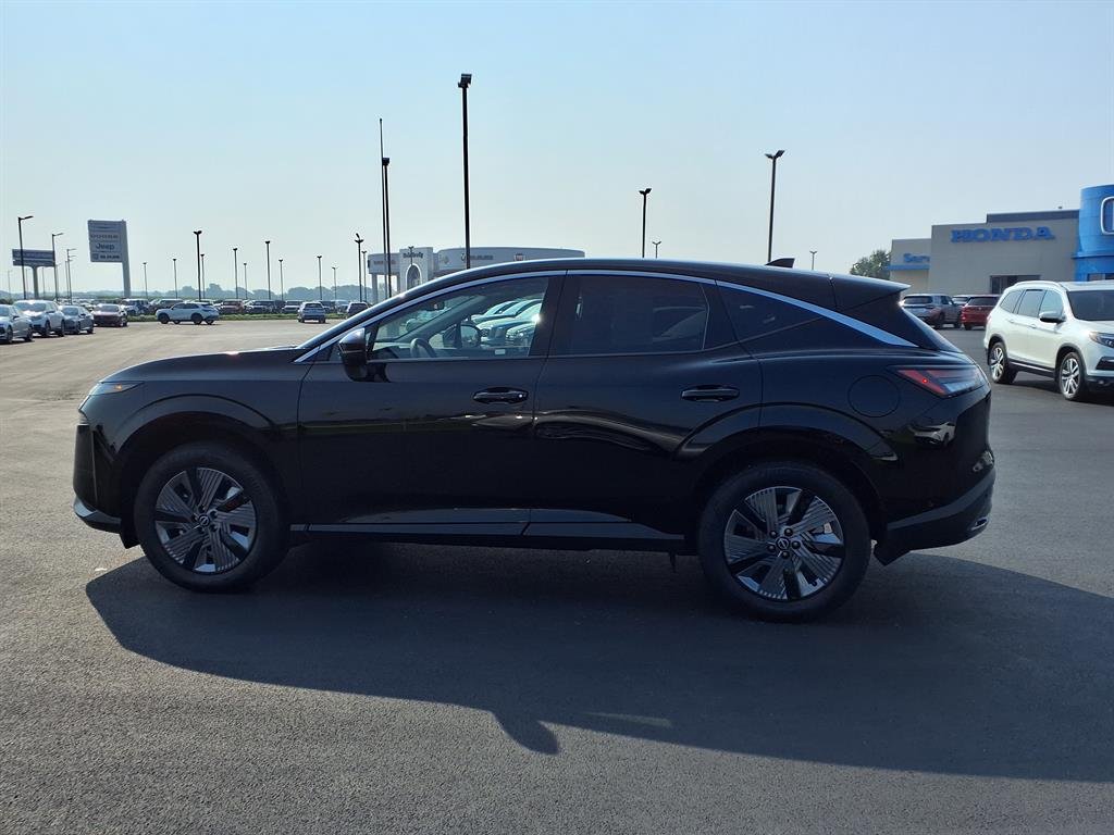 Used 2025 Super Black Nissan SL image 15