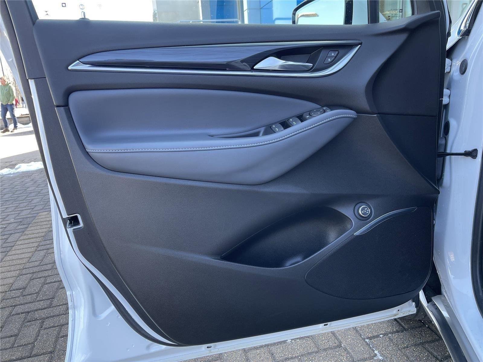 2023 Buick Enclave Essence - Photo 12