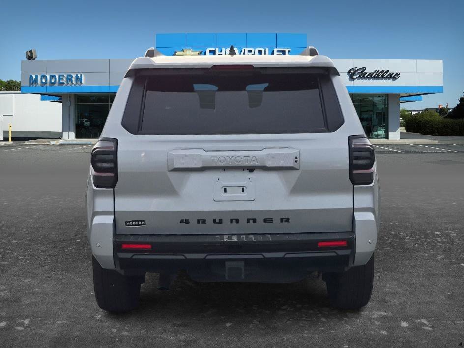 Used 2025 Cutting Edge Toyota SR5 image 4