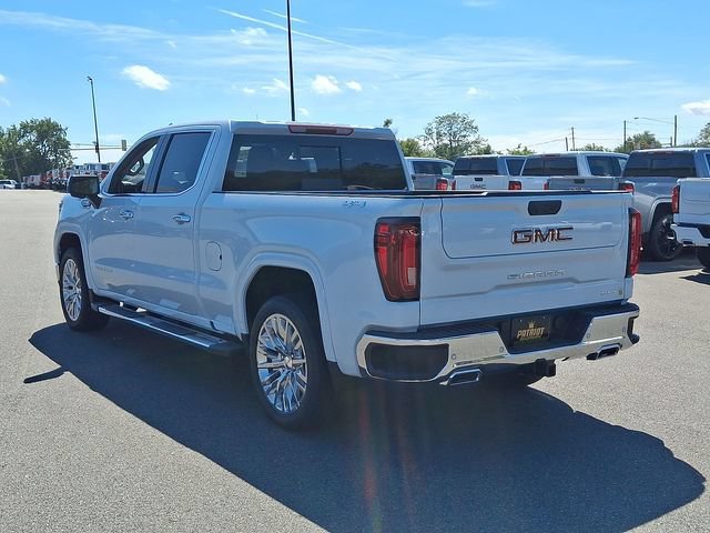 New 2026 Glacier White Tricoat GMC SLT image 17