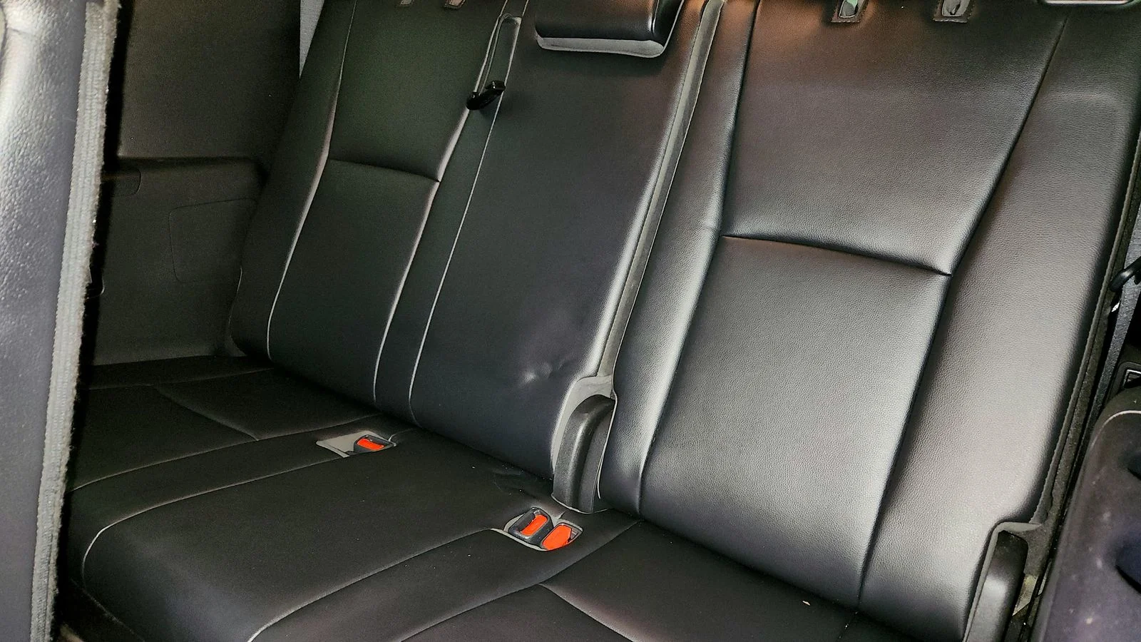 Used 2022  Toyota XLE image 39