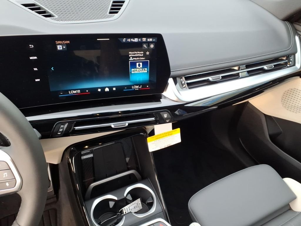 New 2026 Alpine White BMW xDrive28i image 9