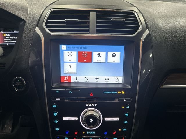 Used 2017 Gray Ford Limited image 16