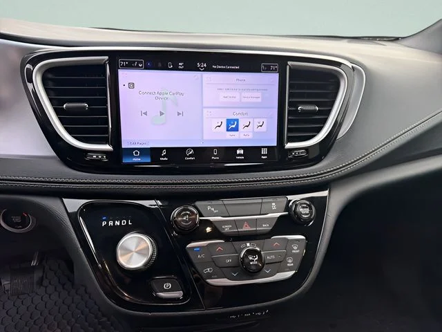 2023 Chrysler Pacifica Touring L - Photo 10
