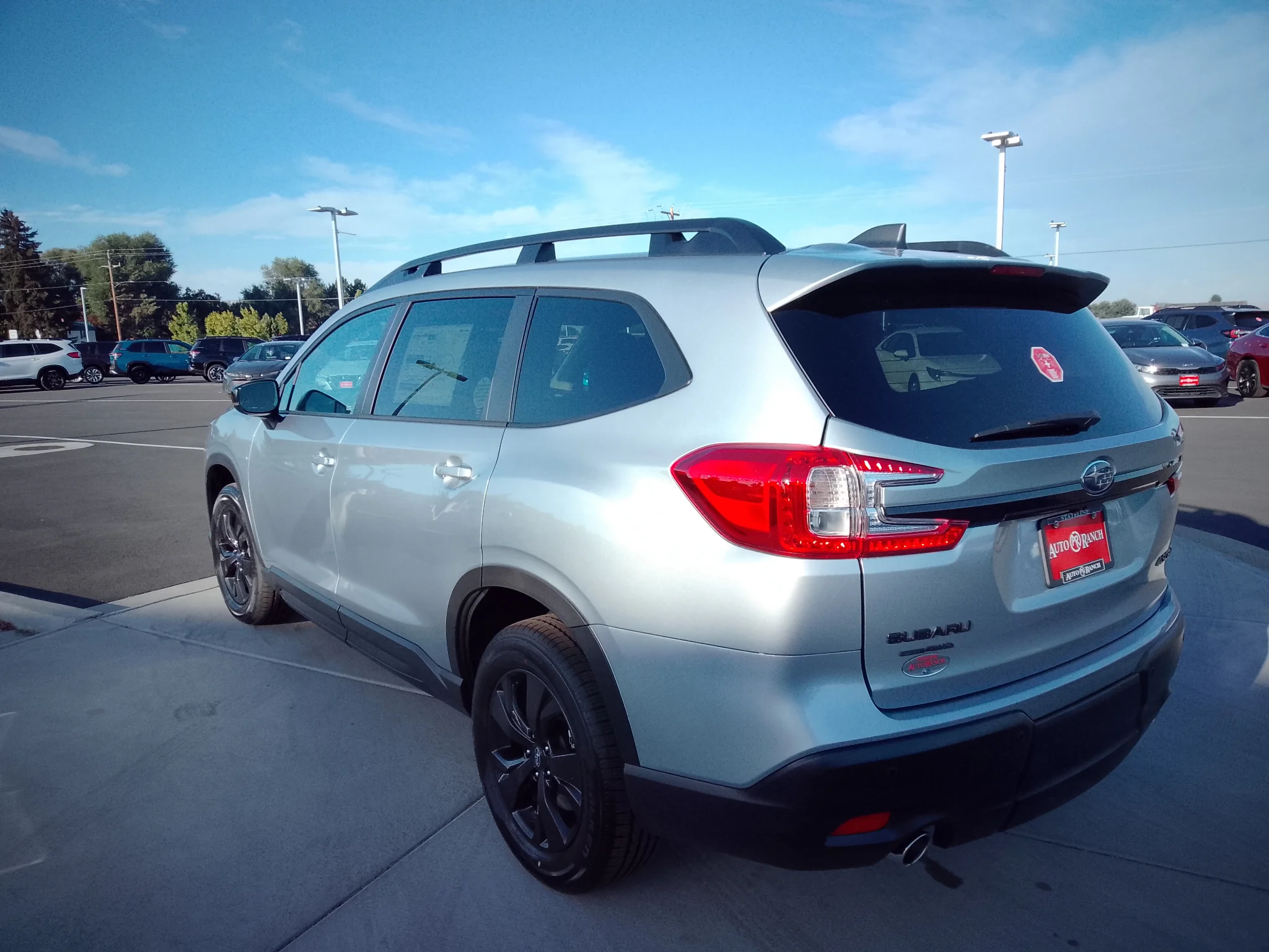 New 2026 ICE SILVER METALLIC Subaru Premium 7-Passenger image 5