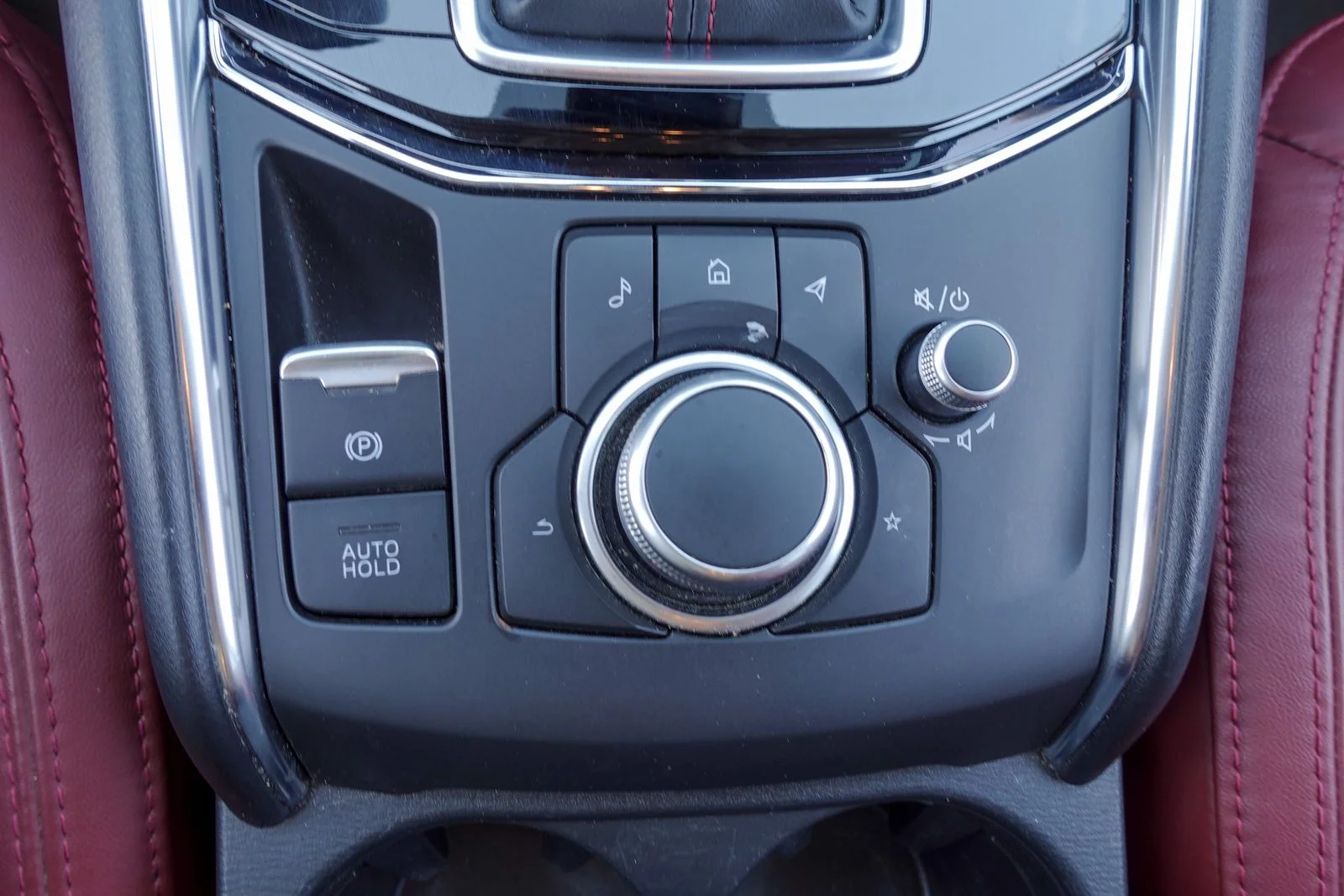 Certified Used 2025 Jet Black Mica Mazda 2.5 S Carbon Edition image 24