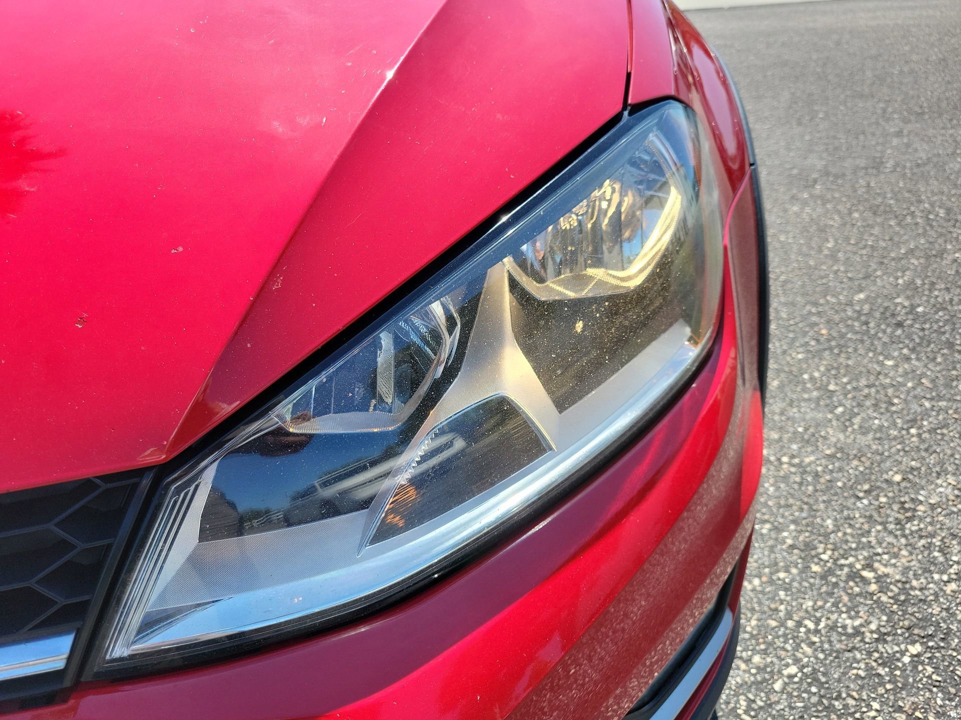 Used 2017 Red Volkswagen TSI SE image 12