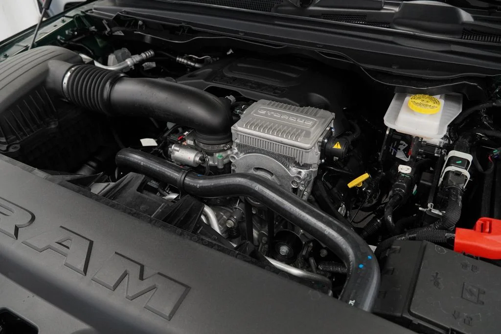 New 2026 Serrano-Green Metallic Exterior Paint RAM Laramie image 41