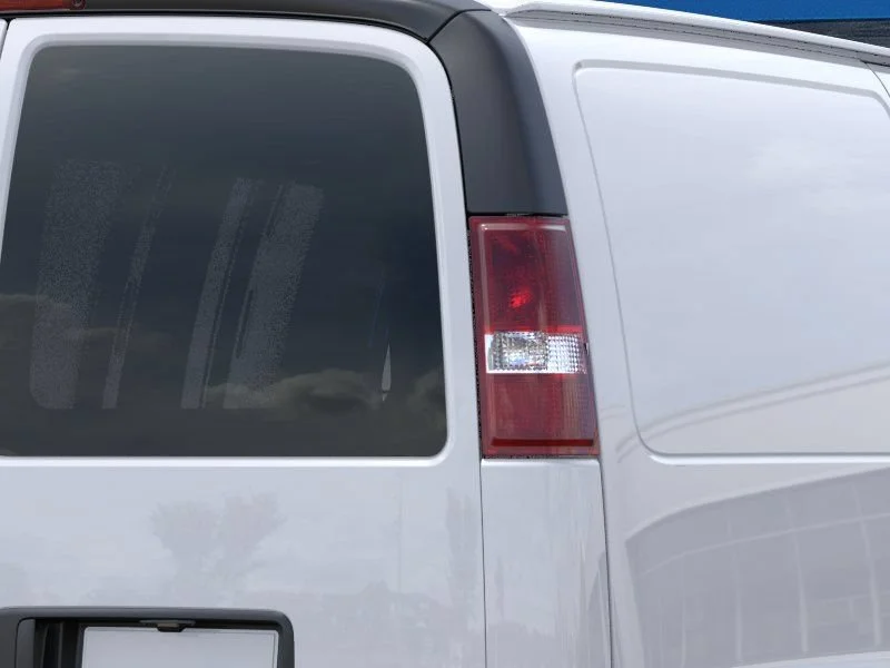 New 2026 Summit White Chevrolet WT image 11