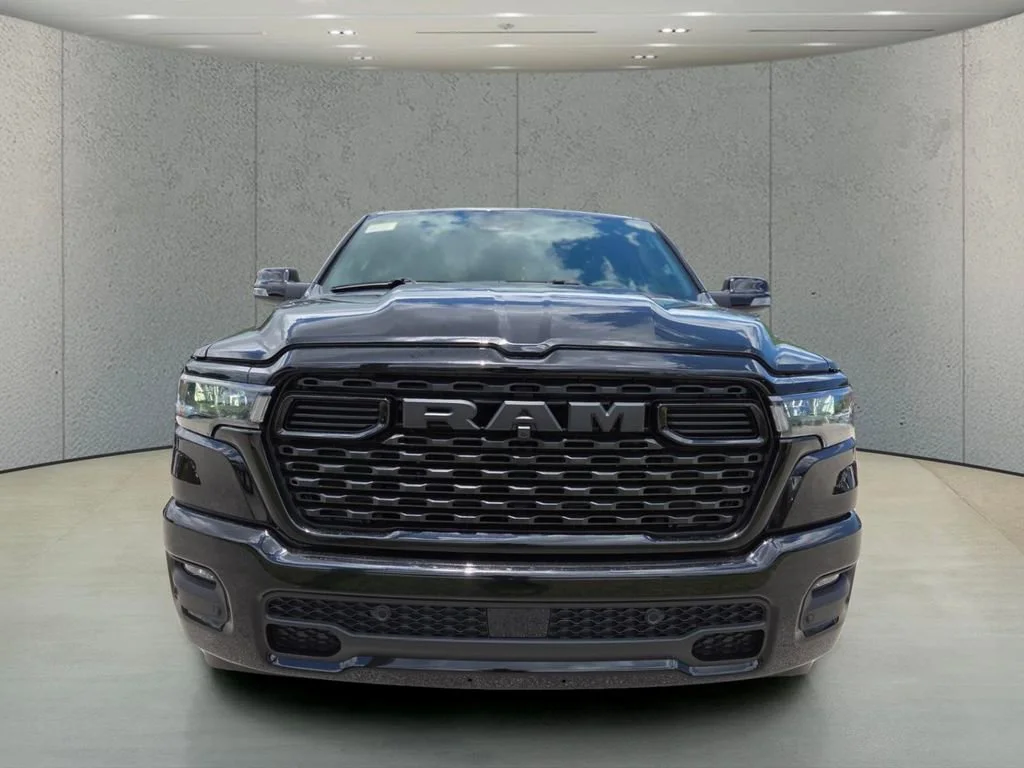 New 2026 Diamond Black Crystal Pearl-Coat Exterior Paint RAM Big Horn image 2