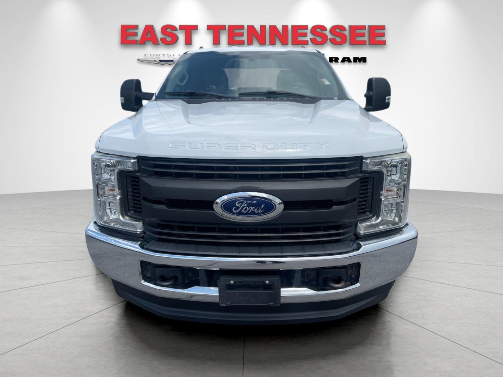 Used 2019 White Ford XL image 9