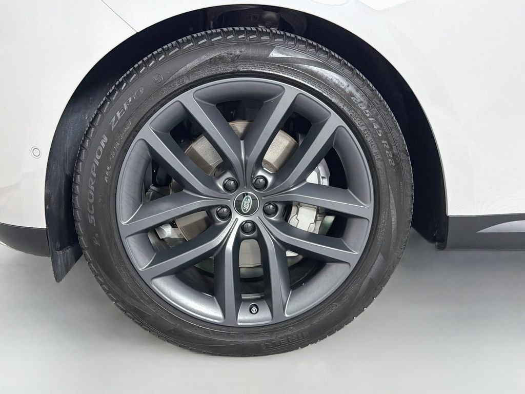 Certified Used 2024 Gray Land Rover SE image 34