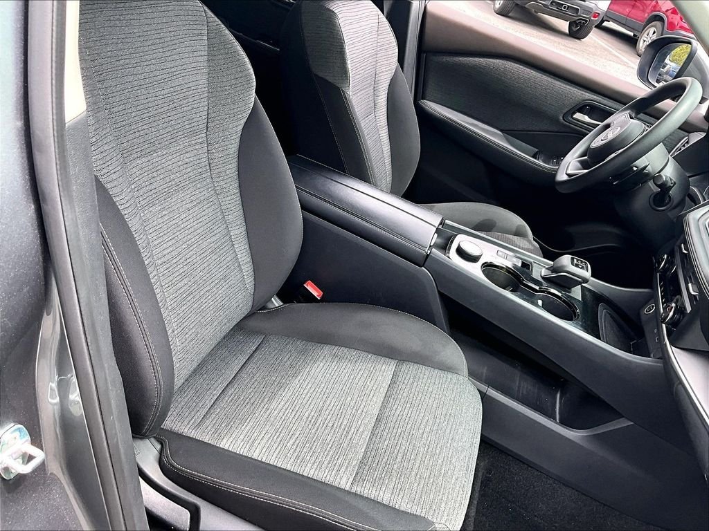 Used 2023 Gun Metallic Nissan SV image 11