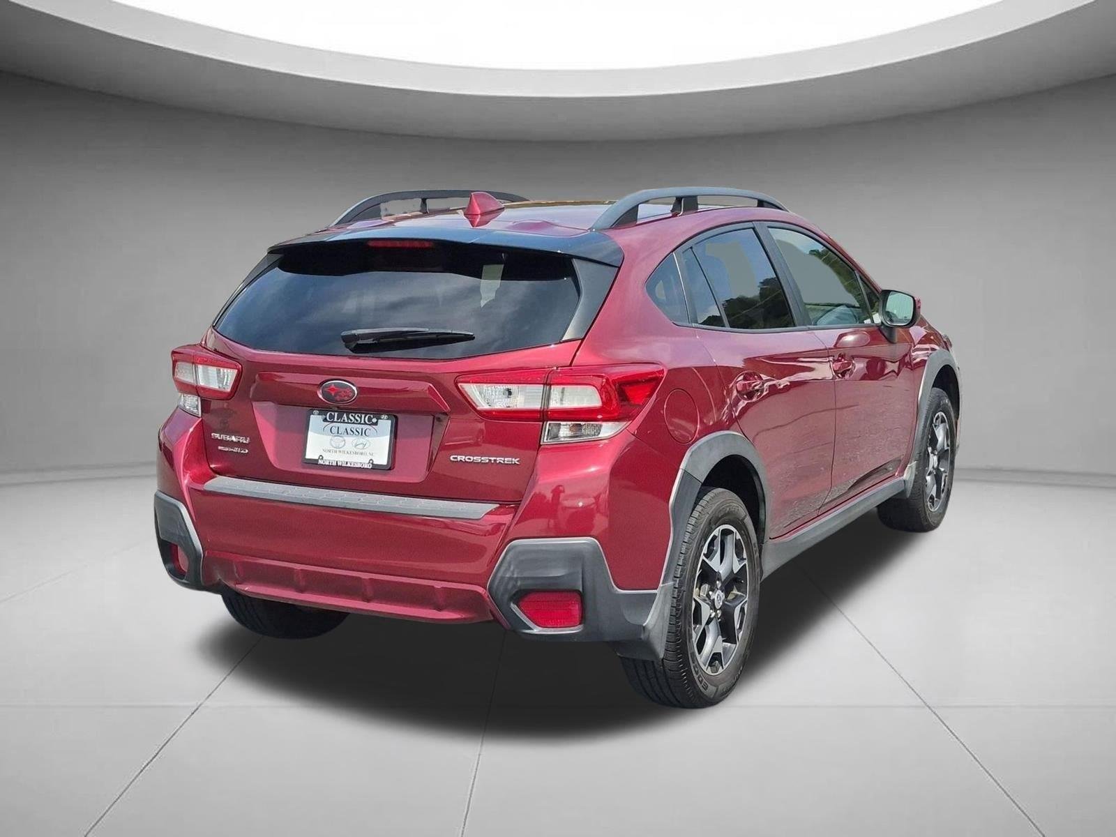 Used 2018 Venetian Red Pearl Subaru Premium image 5