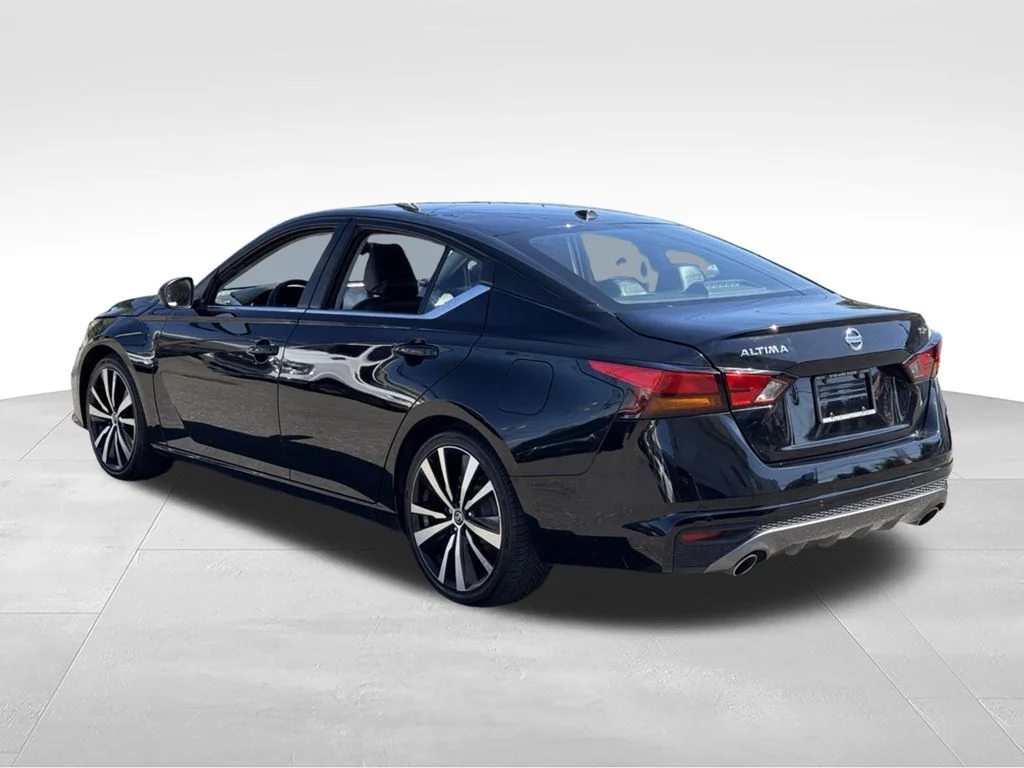 2020 Nissan Altima SR - Photo 6