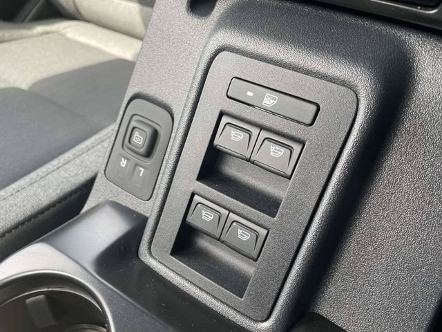 2025 Ford Bronco 4-Door Base - Photo 11