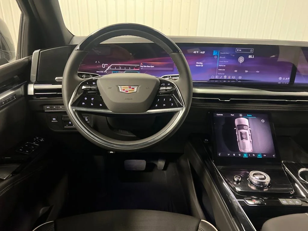 2026 Cadillac Escalade Sport - Photo 18
