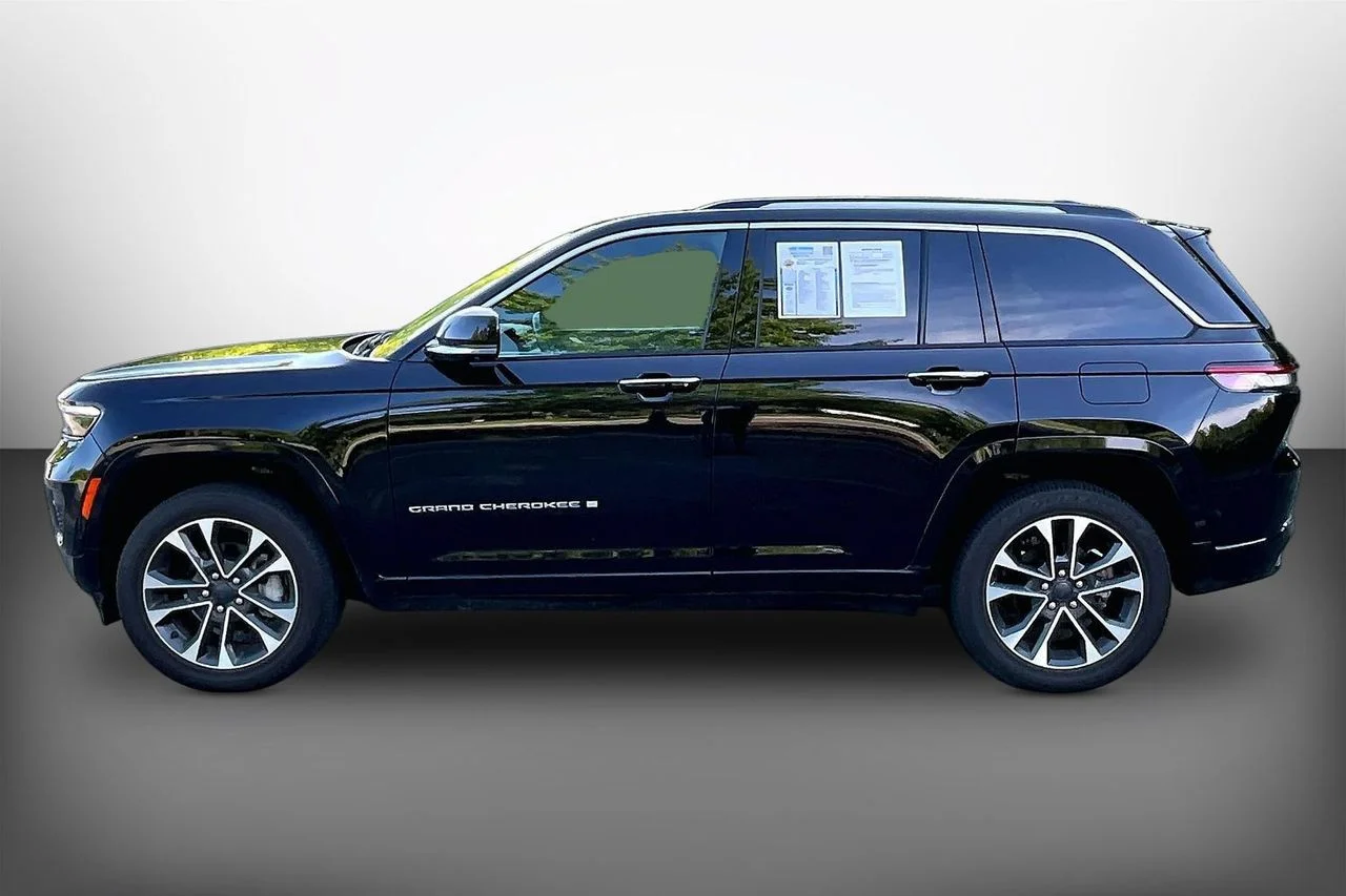Certified Used 2023 Black Jeep Overland image 5