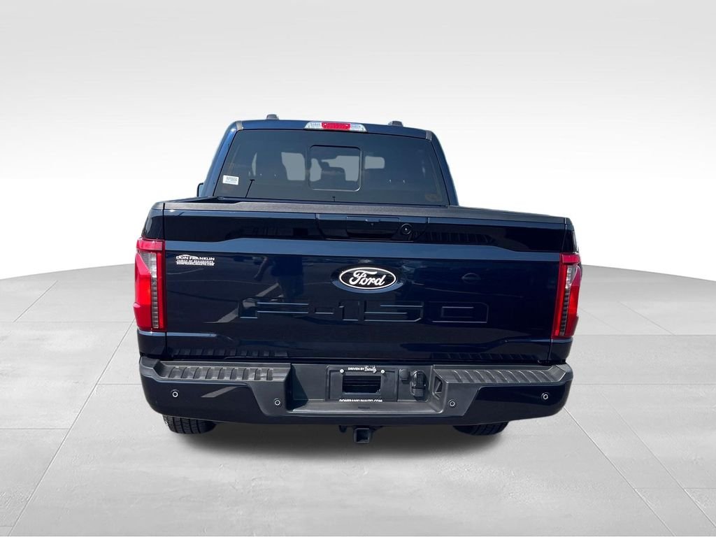 Used 2024 Blue Ford XLT image 4