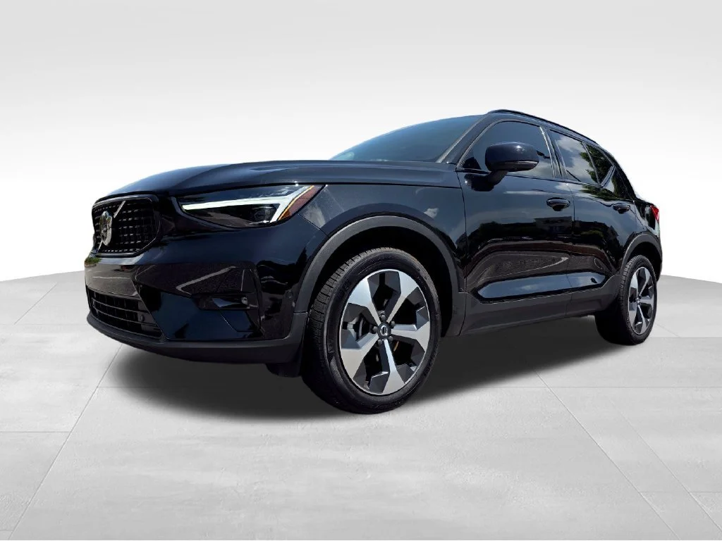 Used 2026  Volvo Plus image 9