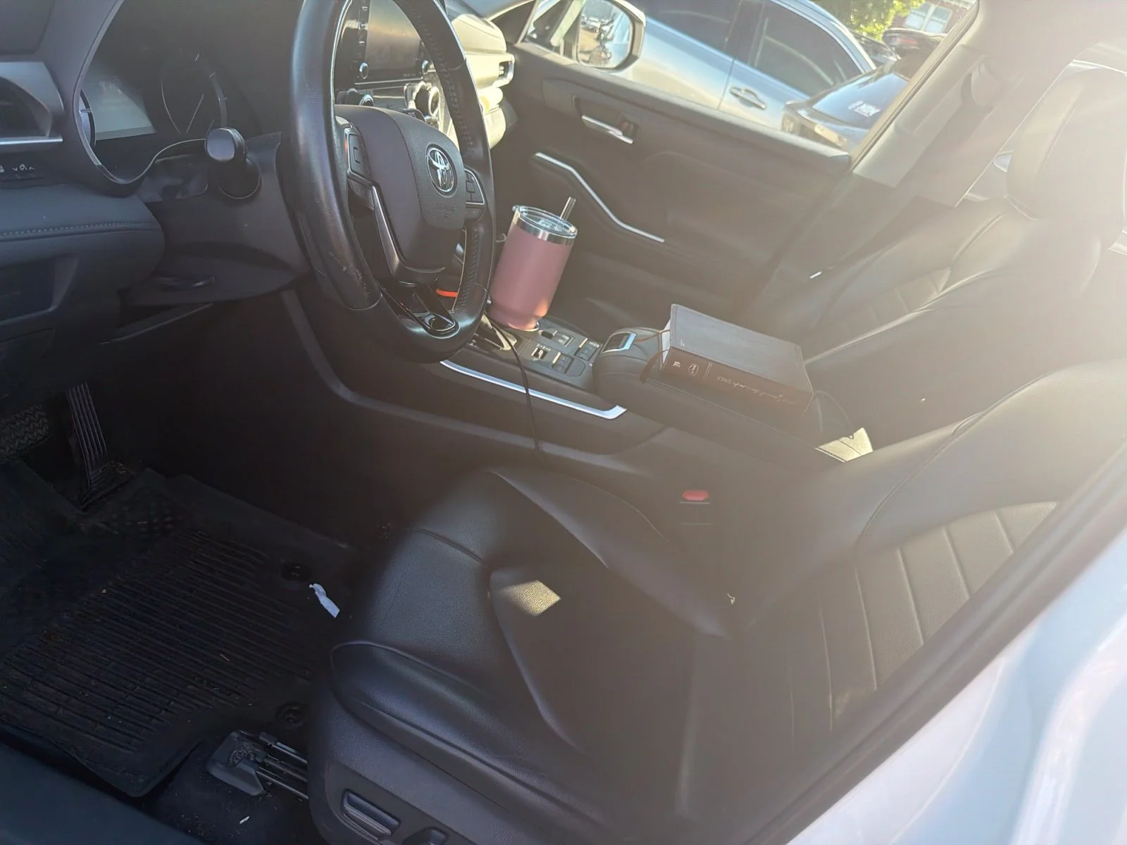 Used 2021 Blizzard Pearl Toyota XLE image 5