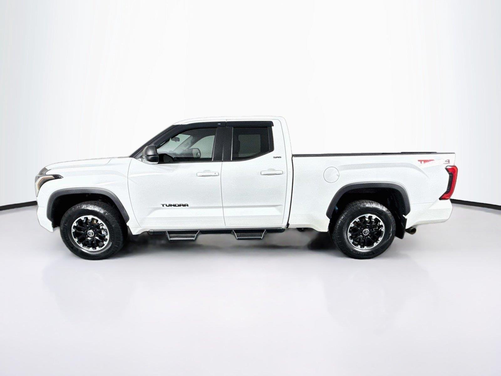 Used 2024 Ice Cap Toyota SR5 image 13