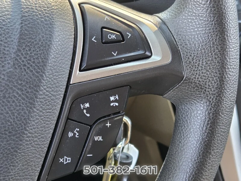 Used 2016 Oxford White FORD 4DR SDN SE FWD image 30