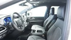 New 2026 Bright White Clear-Coat Exterior Paint Chrysler LX image 23
