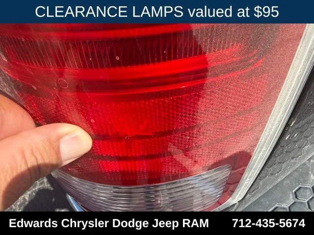 Used 2018 Black Ram Laramie image 19