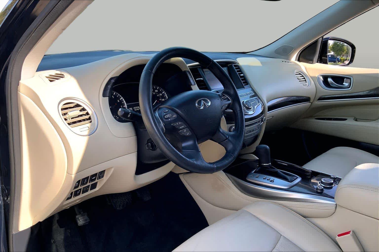 Used 2015 Hermosa Blue INFINITI  image 16