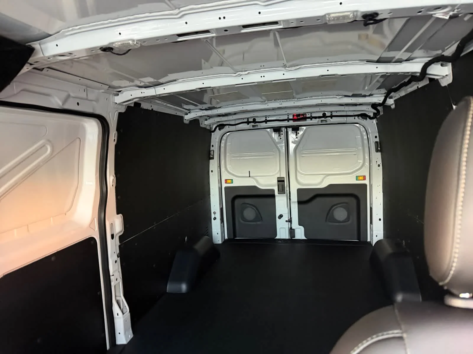 2025 Ford Transit Van Base - Photo 31