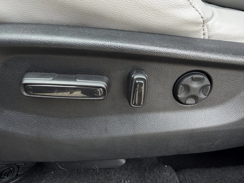Used 2019  Honda EX-L image 26