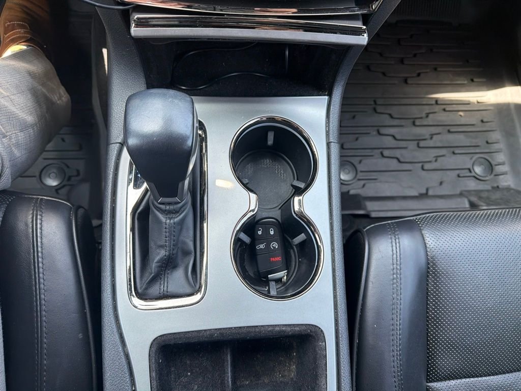 Used 2020 Red Jeep High Altitude image 11
