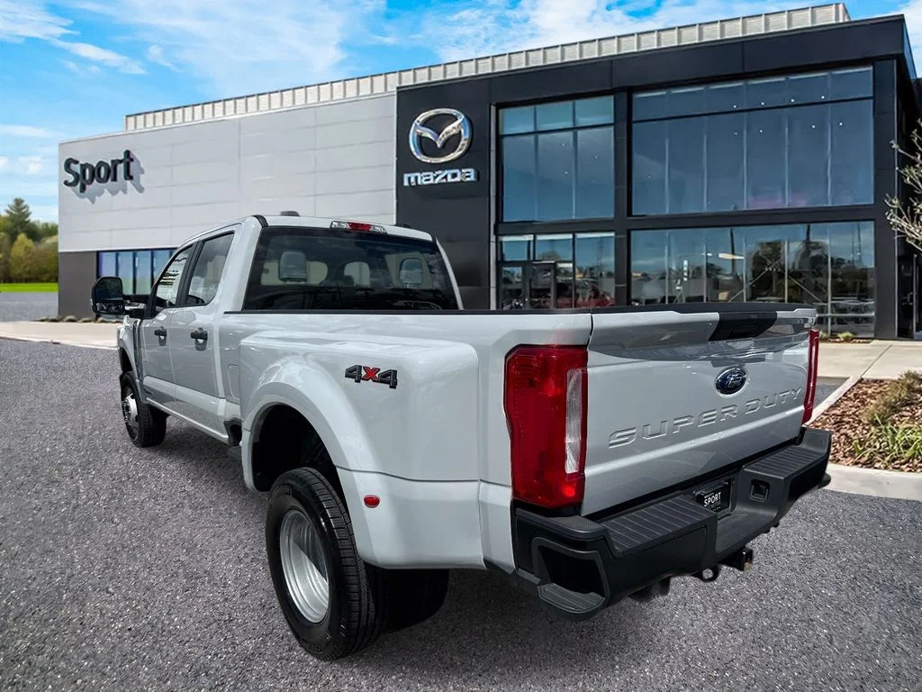 Used 2026 White Ford XL image 6