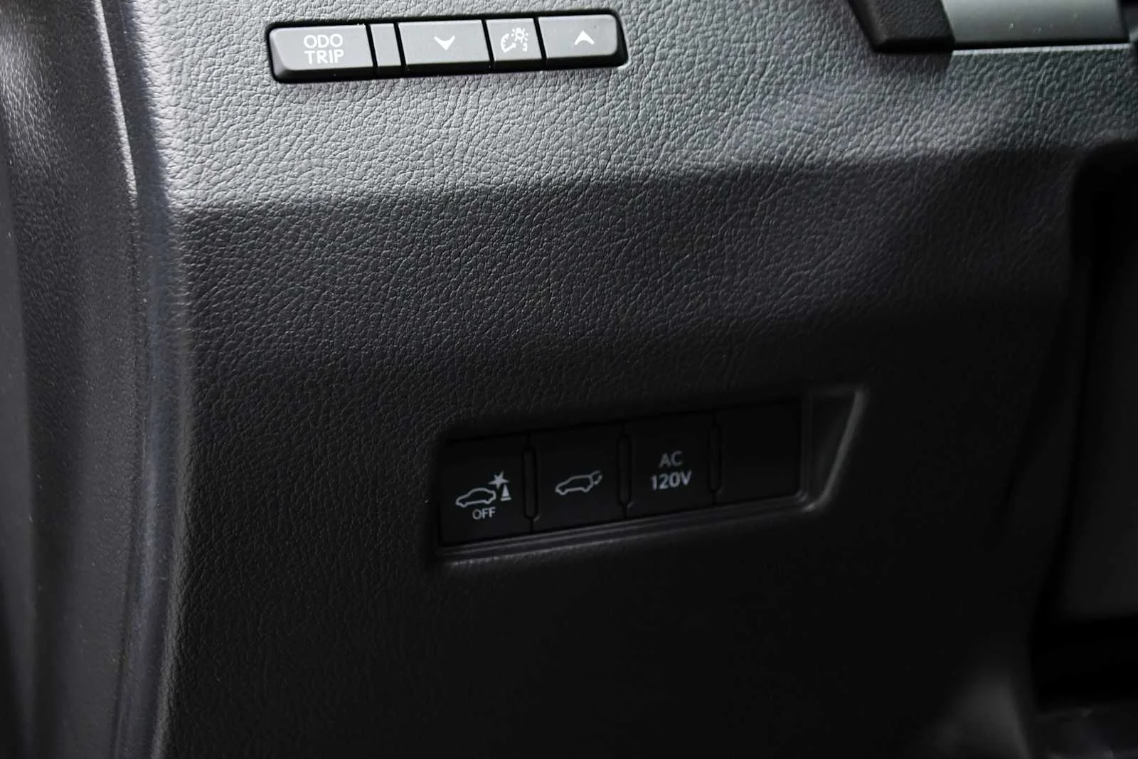 Used 2024 Incognito Lexus Overtrail image 14