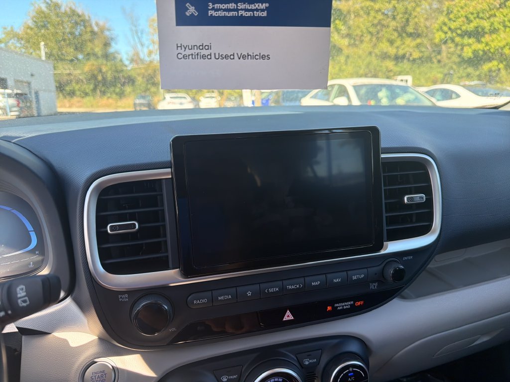 Used 2025 White Hyundai Limited image 23