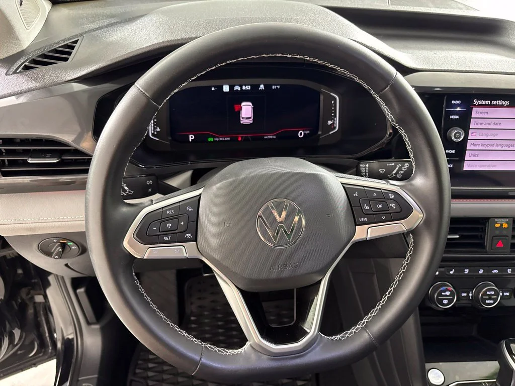 Used 2022 Black Volkswagen 1.5T SEL image 32