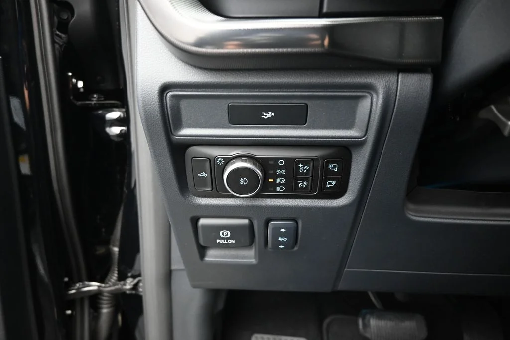 New 2026 Agate Black Metallic Ford Lariat image 12