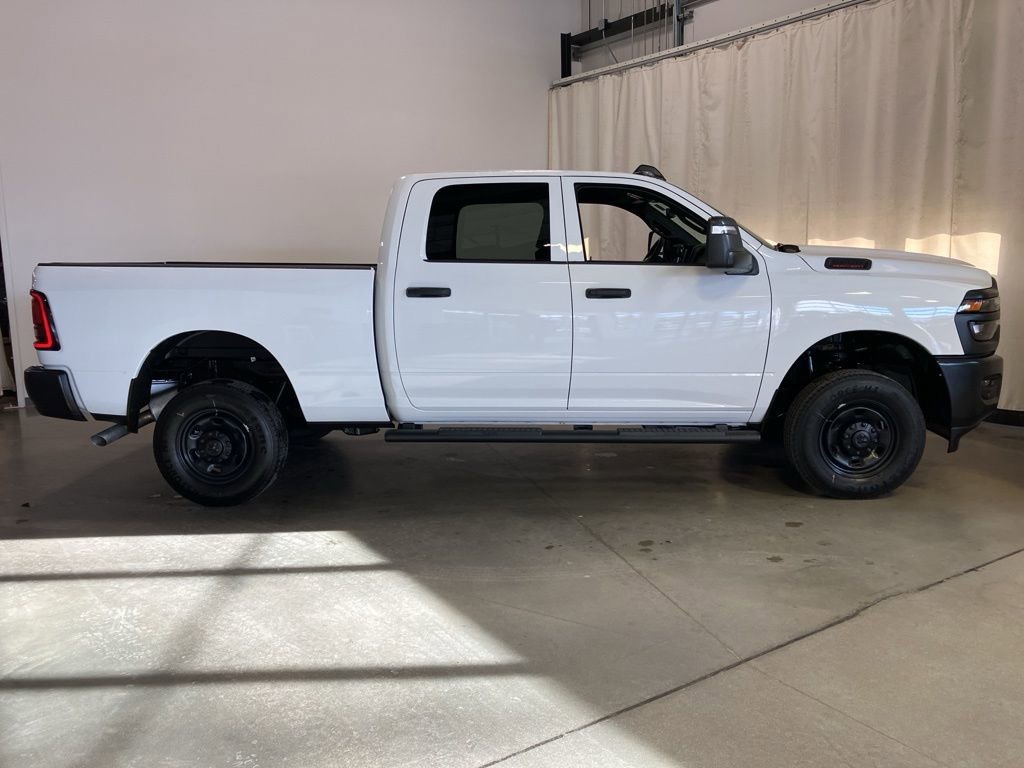 New 2026 Bright White Clear-Coat Exterior Paint RAM Tradesman image 23