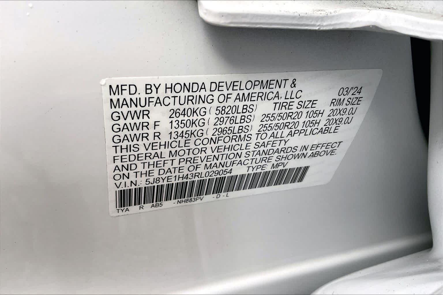 Certified Used 2024 Platinum White Pearl Acura SH-AWD TECH image 33