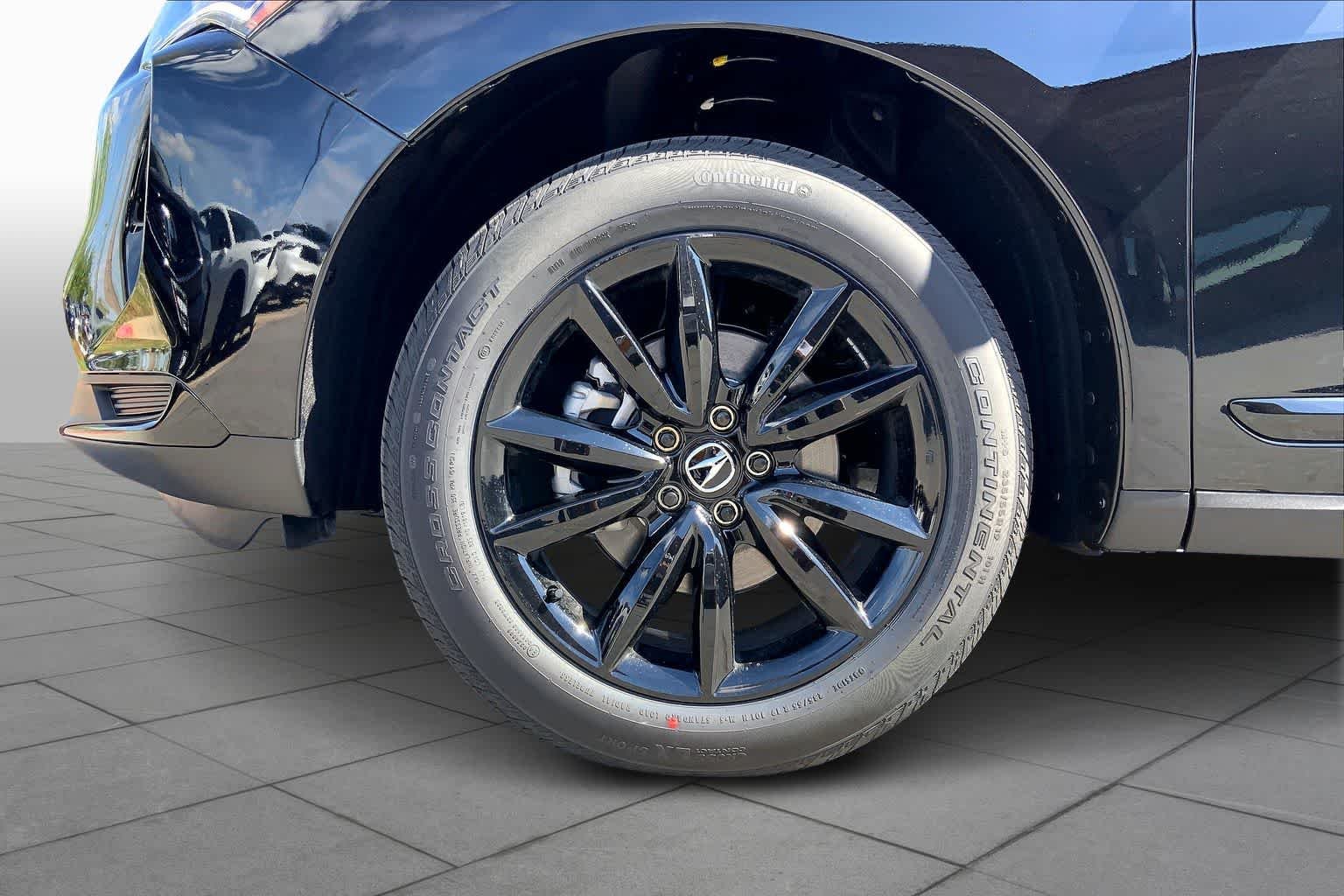New 2026 Majestic Black Pearl Acura  image 9