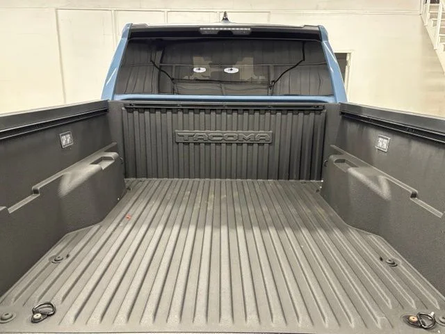 Used 2026 Blue Toyota SR5 image 23